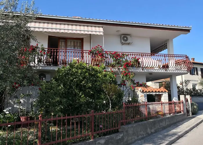Apartment Elena